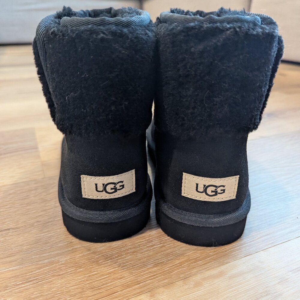 Brand New UGGs - Size 5 - Black